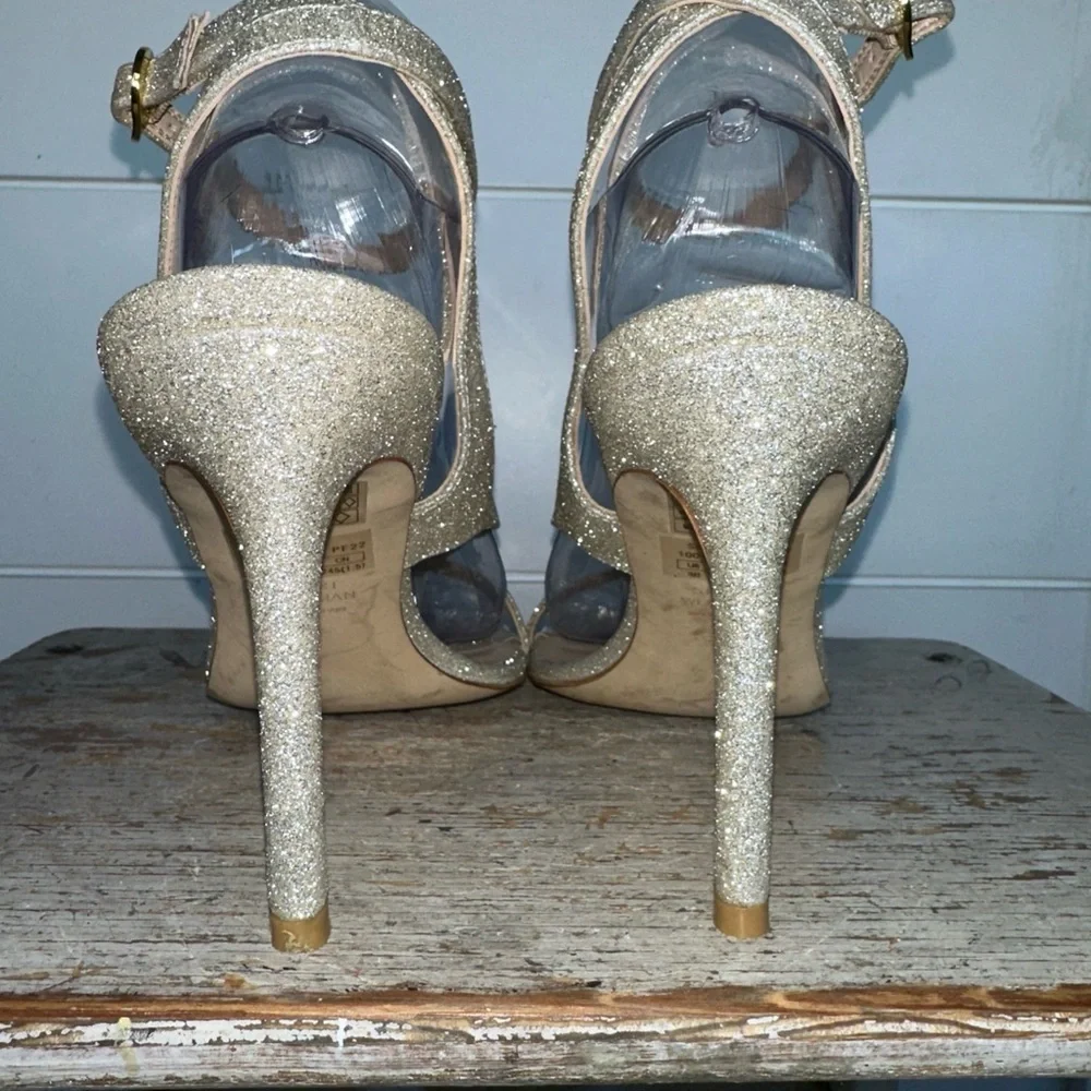 Stuart Weitzman Silver Glitter high heel sandals Align 95 size 8 EUC